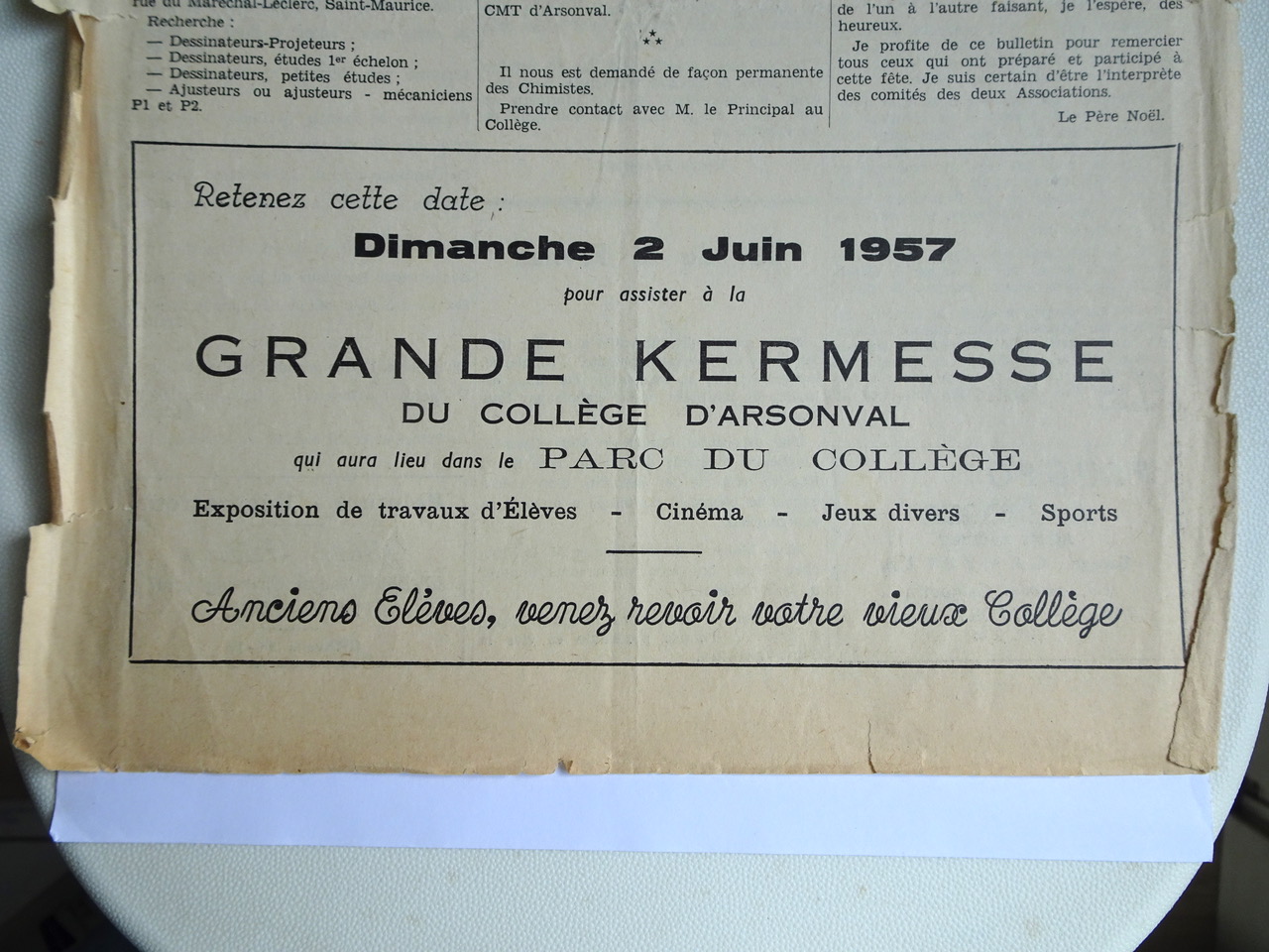 Une publicité dans le bulletin des anciens élèves pour la grande kermesse du 2 juin 1957